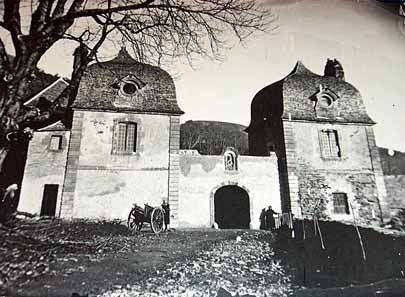 L'entrée de l'abbaye à l'époque de la refondation