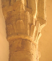 Chapiteau roman (XIIe s.)