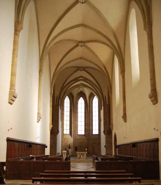 L'église, vue de la partie des fidèles